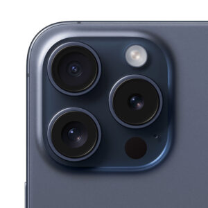 Apple iPhone 15 Pro Titanio Blu fotocamera