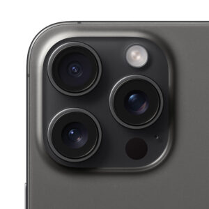 Apple iPhone 15 Pro Max Titanio Nero fotocamera